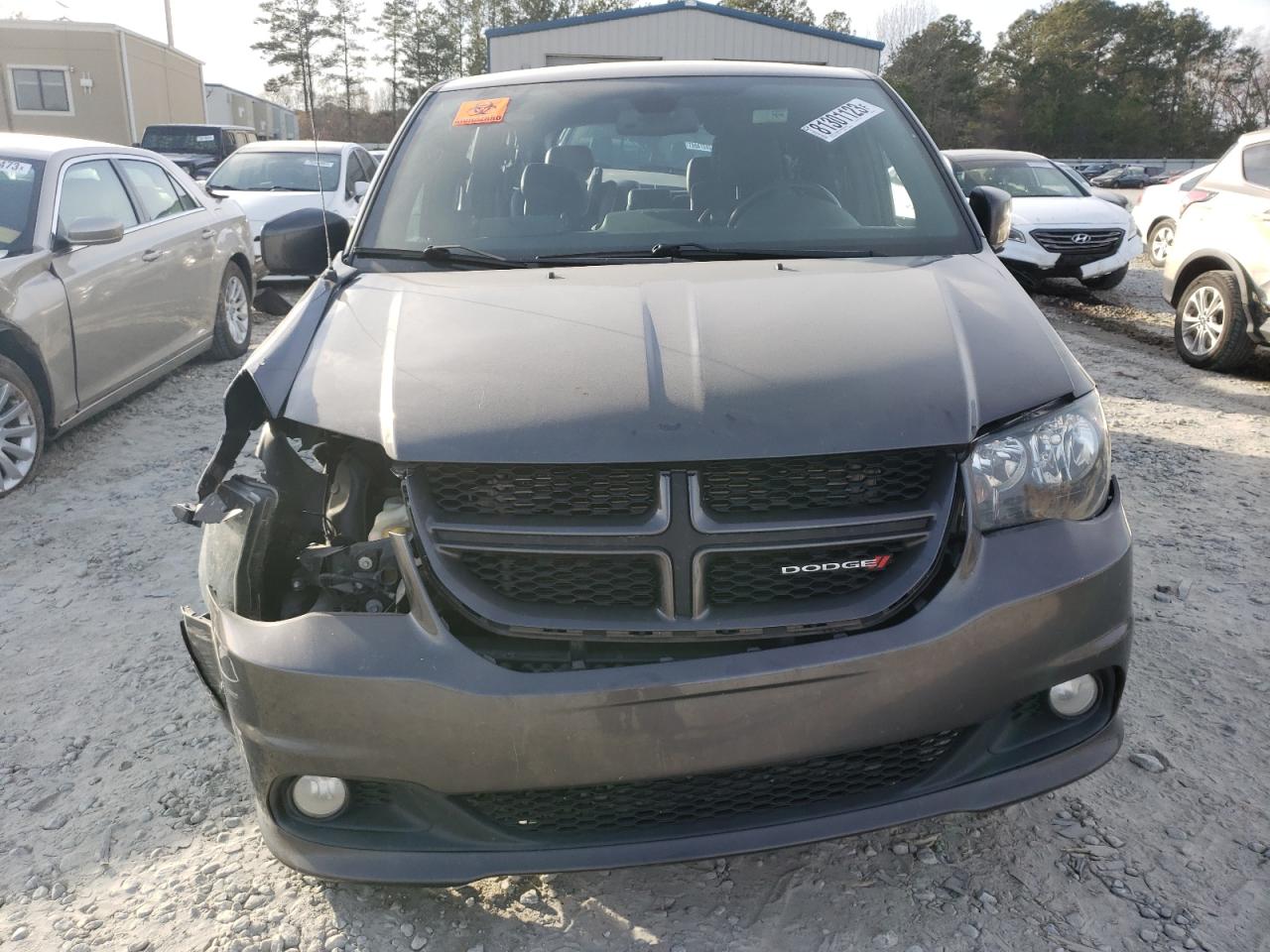 Photo 4 VIN: 2C4RDGEGXKR760651 - DODGE CARAVAN 