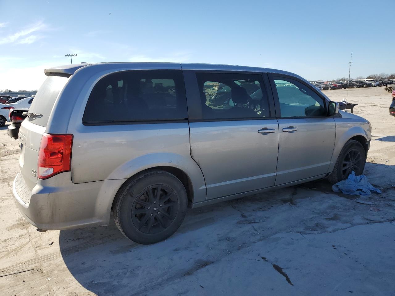 Photo 2 VIN: 2C4RDGEGXKR769723 - DODGE CARAVAN 