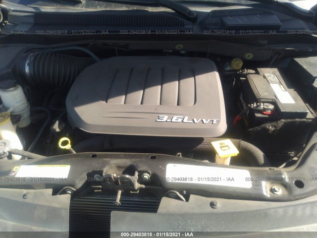 Photo 9 VIN: 2C4RVAAG0CR240282 - VOLKSWAGEN ROUTAN 