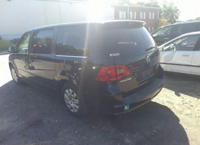 Photo 2 VIN: 2C4RVAAG0DR725412 - VOLKSWAGEN ROUTAN 