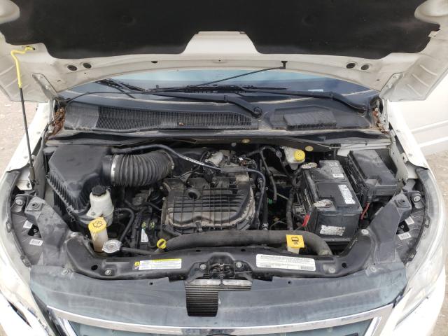 Photo 6 VIN: 2C4RVAAG2CR391348 - VOLKSWAGEN ROUTAN S 