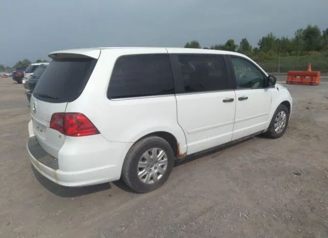 Photo 3 VIN: 2C4RVAAG3DR819185 - VOLKSWAGEN ROUTAN 