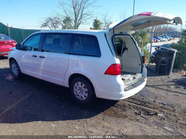 Photo 2 VIN: 2C4RVAAG4CR240270 - VOLKSWAGEN ROUTAN 