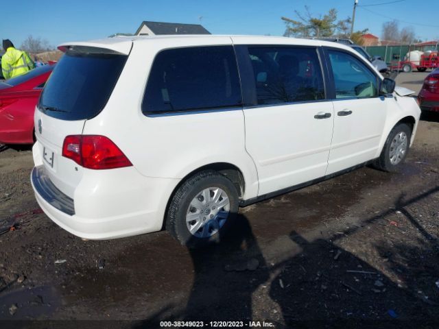 Photo 3 VIN: 2C4RVAAG4CR240270 - VOLKSWAGEN ROUTAN 