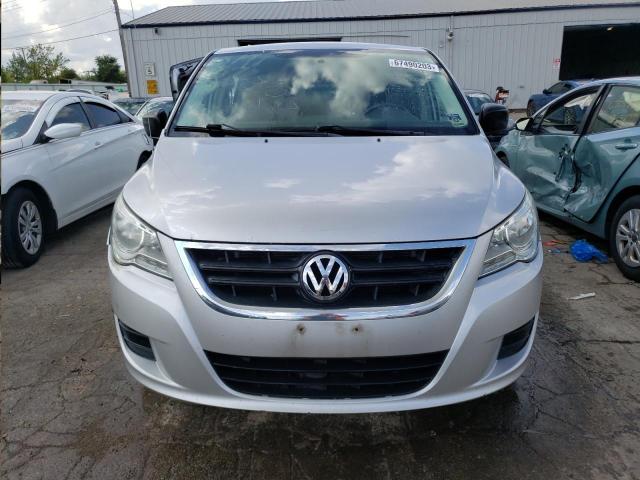 Photo 4 VIN: 2C4RVAAG9CR321572 - VOLKSWAGEN ROUTAN 