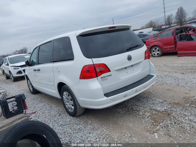 Photo 2 VIN: 2C4RVAAG9DR819191 - VOLKSWAGEN ROUTAN 