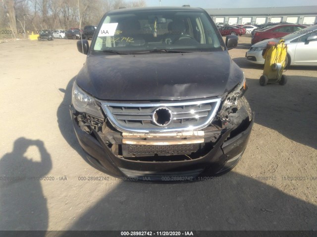 Photo 5 VIN: 2C4RVABG0CR239874 - VOLKSWAGEN ROUTAN 