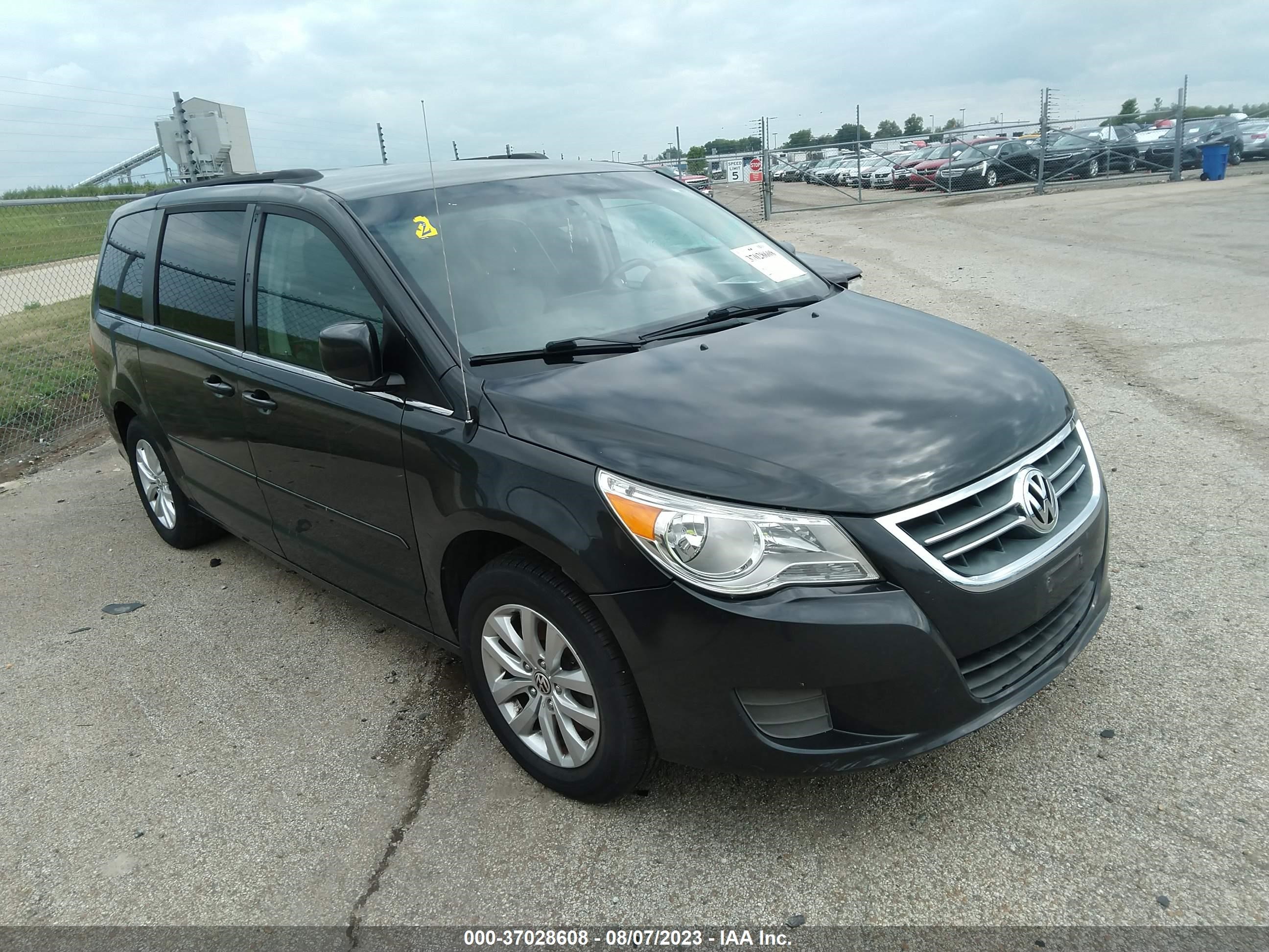 Photo 0 VIN: 2C4RVABG0CR276388 - VOLKSWAGEN ROUTAN 