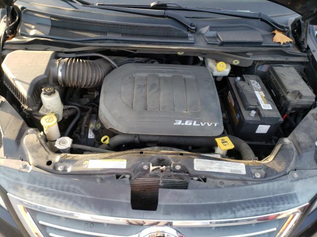 Photo 6 VIN: 2C4RVABG0CR353986 - VOLKSWAGEN ROUTAN SE 