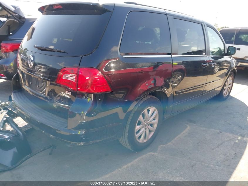 Photo 3 VIN: 2C4RVABG0CR355656 - VOLKSWAGEN ROUTAN 