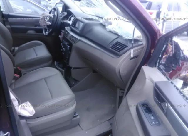 Photo 4 VIN: 2C4RVABG0CR390648 - VOLKSWAGEN ROUTAN 