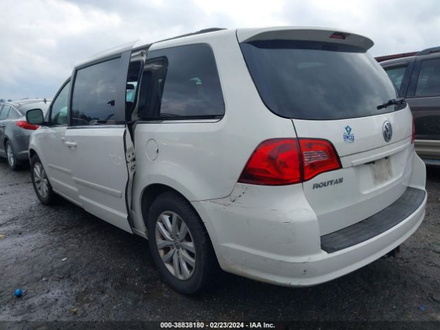 Photo 2 VIN: 2C4RVABG0CR392450 - VOLKSWAGEN ROUTAN 