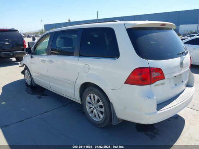 Photo 2 VIN: 2C4RVABG1CR202557 - VOLKSWAGEN ROUTAN 