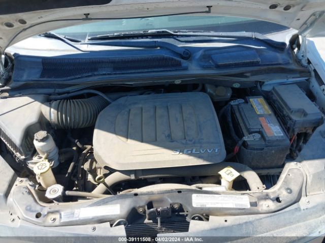 Photo 9 VIN: 2C4RVABG1CR202557 - VOLKSWAGEN ROUTAN 