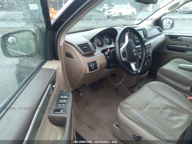 Photo 4 VIN: 2C4RVABG1CR355598 - VOLKSWAGEN ROUTAN 