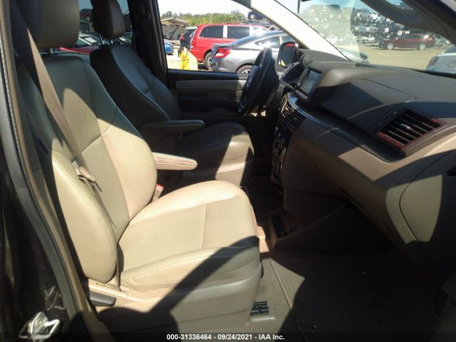 Photo 4 VIN: 2C4RVABG2CR127688 - VOLKSWAGEN ROUTAN 