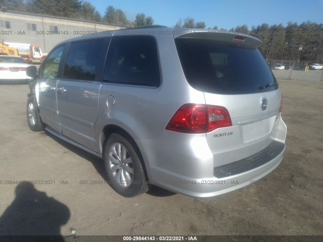 Photo 2 VIN: 2C4RVABG2CR151909 - VOLKSWAGEN ROUTAN 