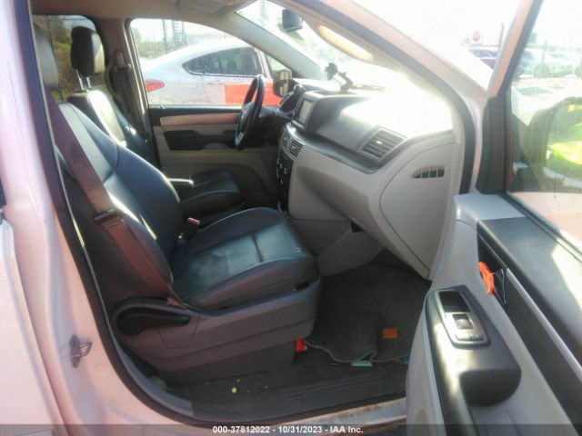 Photo 4 VIN: 2C4RVABG2CR355447 - VOLKSWAGEN ROUTAN 