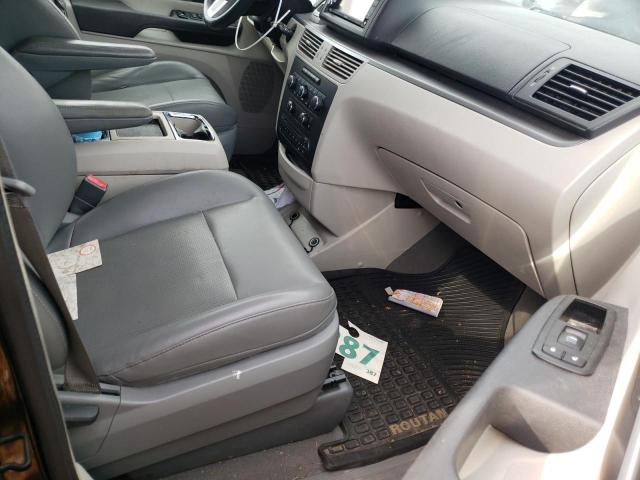 Photo 4 VIN: 2C4RVABG2DR724695 - VOLKSWAGEN ROUTAN SE 