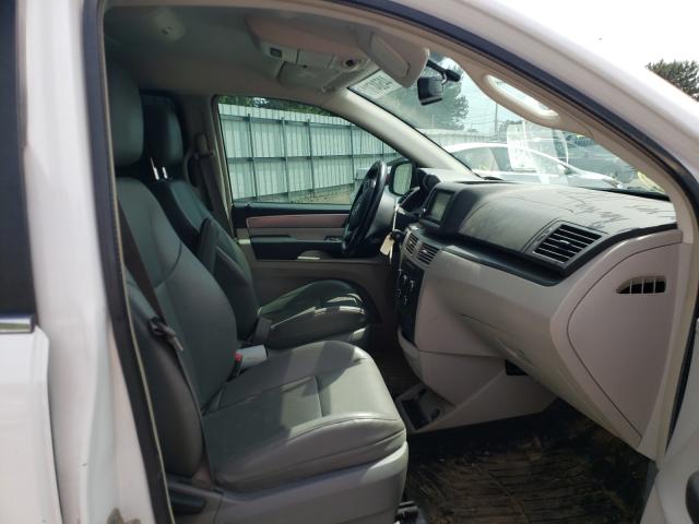 Photo 4 VIN: 2C4RVABG2DR725443 - VOLKSWAGEN ROUTAN SE 