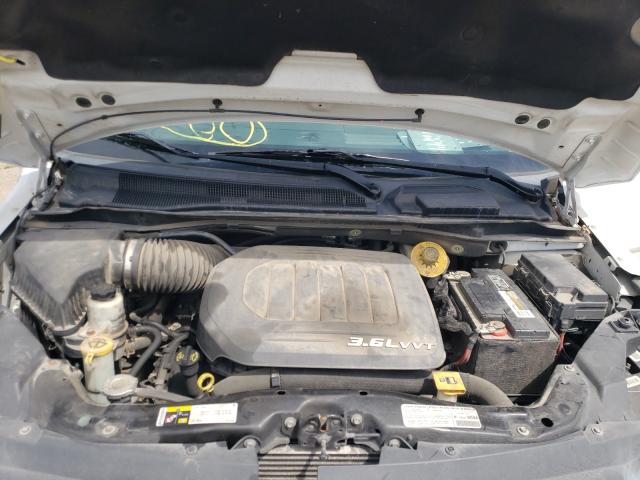 Photo 6 VIN: 2C4RVABG2DR725443 - VOLKSWAGEN ROUTAN SE 