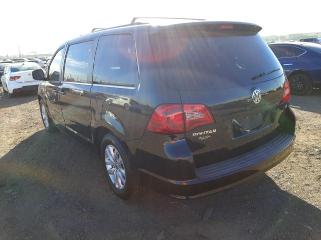 Photo 2 VIN: 2C4RVABG3CR120443 - VOLKSWAGEN ROUTAN SE 