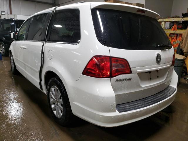 Photo 2 VIN: 2C4RVABG4CR135999 - VOLKSWAGEN ROUTAN SE 