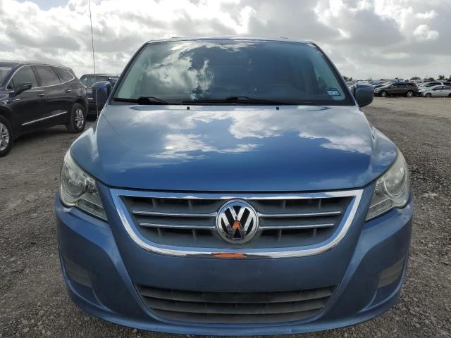 Photo 4 VIN: 2C4RVABG5CR193975 - VOLKSWAGEN ROUTAN SE 