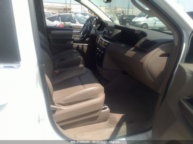 Photo 4 VIN: 2C4RVABG6CR321284 - VOLKSWAGEN ROUTAN 