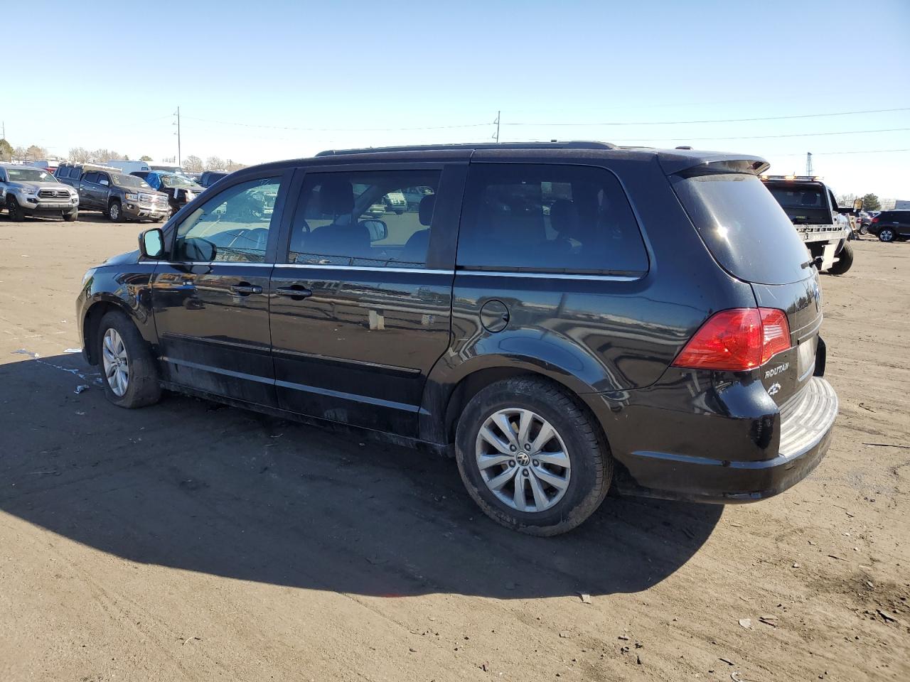 Photo 1 VIN: 2C4RVABG6CR393618 - VOLKSWAGEN ROUTAN 