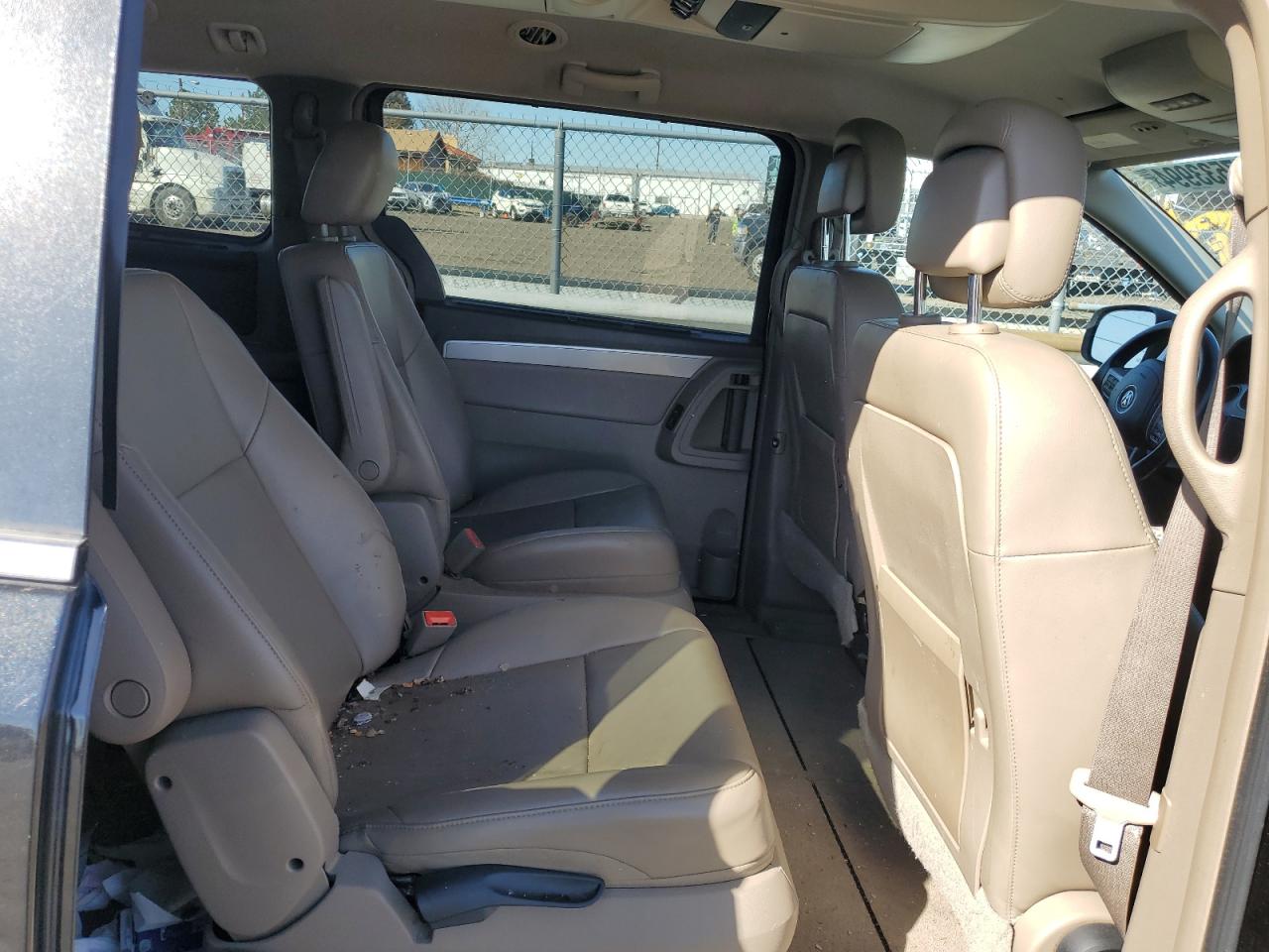 Photo 10 VIN: 2C4RVABG6CR393618 - VOLKSWAGEN ROUTAN 