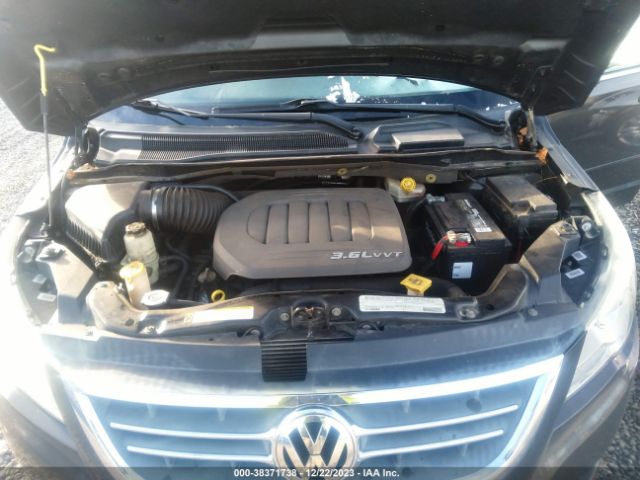 Photo 9 VIN: 2C4RVABG7CR127623 - VOLKSWAGEN ROUTAN 