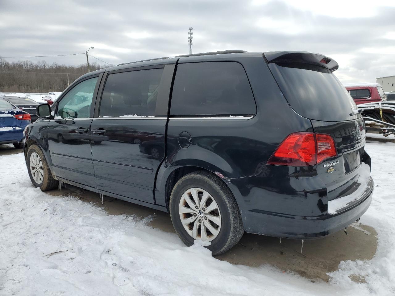 Photo 1 VIN: 2C4RVABG8DR724894 - VOLKSWAGEN ROUTAN 