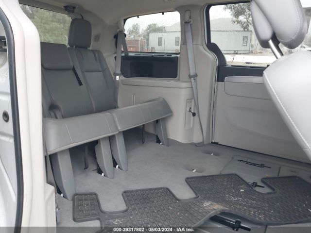 Photo 7 VIN: 2C4RVABG8DR725432 - VOLKSWAGEN ROUTAN 