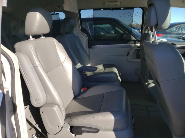 Photo 5 VIN: 2C4RVABG9CR391104 - VOLKSWAGEN ROUTAN SE 