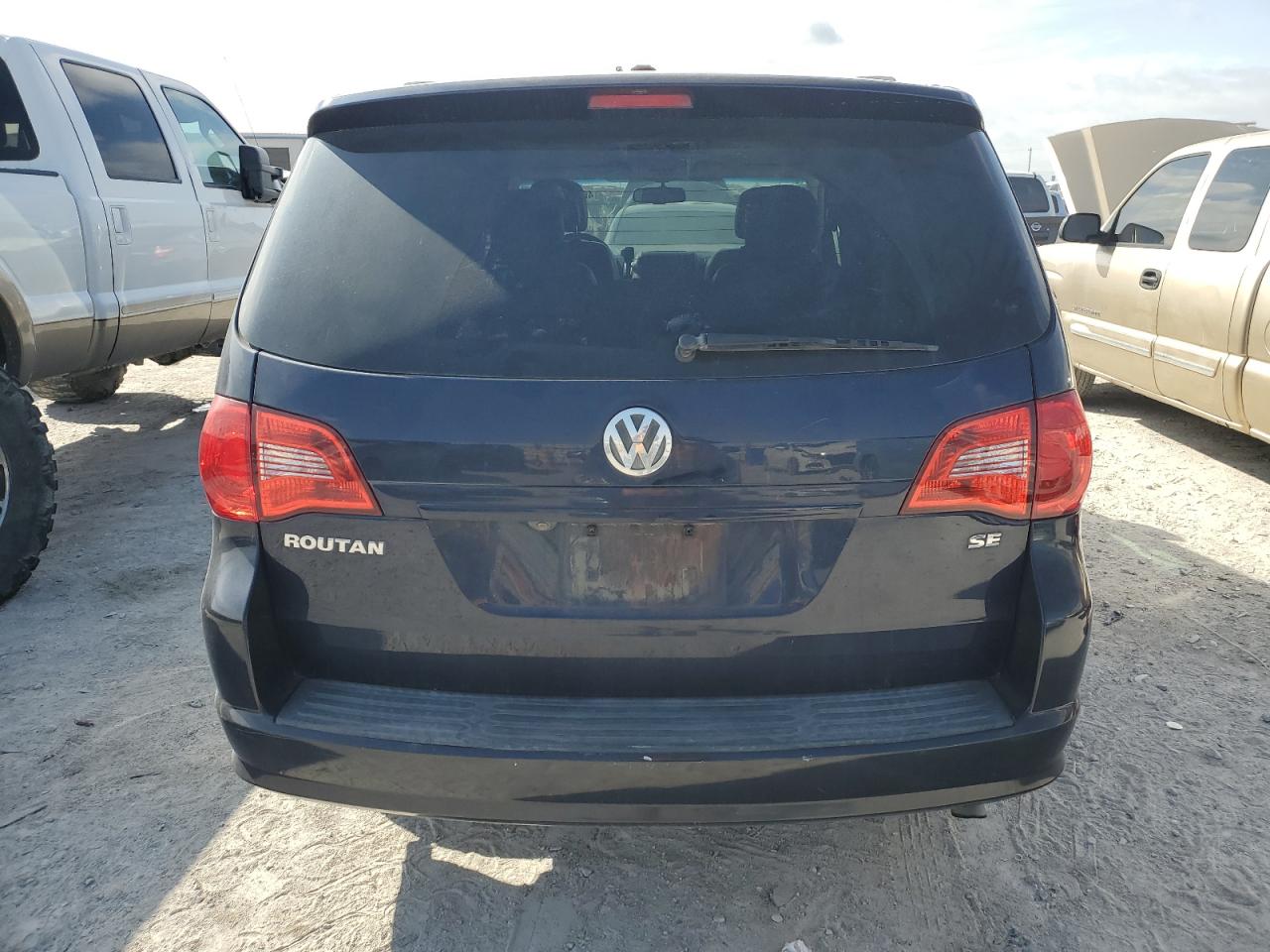 Photo 5 VIN: 2C4RVABG9ER134544 - VOLKSWAGEN ROUTAN 