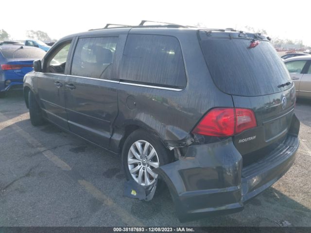 Photo 2 VIN: 2C4RVABGXCR202590 - VOLKSWAGEN ROUTAN 