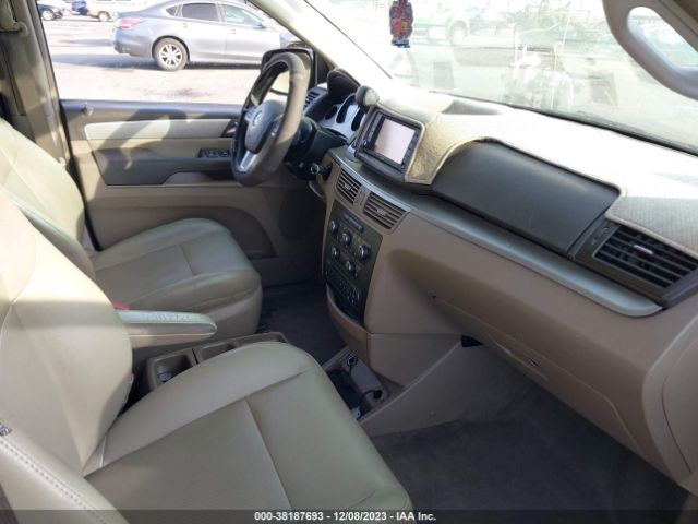 Photo 4 VIN: 2C4RVABGXCR202590 - VOLKSWAGEN ROUTAN 