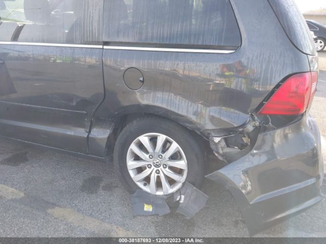 Photo 5 VIN: 2C4RVABGXCR202590 - VOLKSWAGEN ROUTAN 