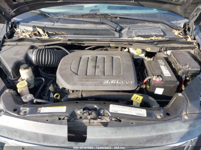 Photo 9 VIN: 2C4RVABGXCR202590 - VOLKSWAGEN ROUTAN 