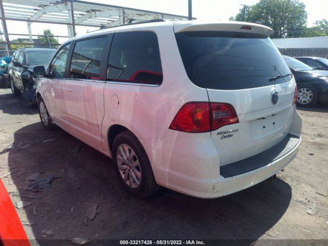 Photo 2 VIN: 2C4RVABGXCR240224 - VOLKSWAGEN ROUTAN 