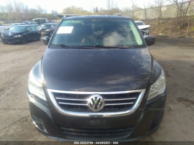 Photo 5 VIN: 2C4RVABGXCR293442 - VOLKSWAGEN ROUTAN 