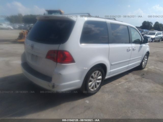 Photo 3 VIN: 2C4RVABGXDR725433 - VOLKSWAGEN ROUTAN 