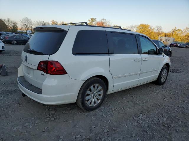 Photo 2 VIN: 2C4RVACG0CR240781 - VOLKSWAGEN ROUTAN SEL 