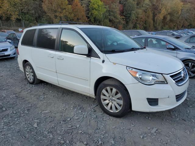 Photo 3 VIN: 2C4RVACG0CR240781 - VOLKSWAGEN ROUTAN SEL 