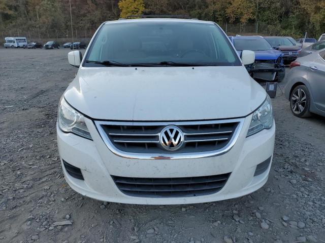 Photo 4 VIN: 2C4RVACG0CR240781 - VOLKSWAGEN ROUTAN SEL 