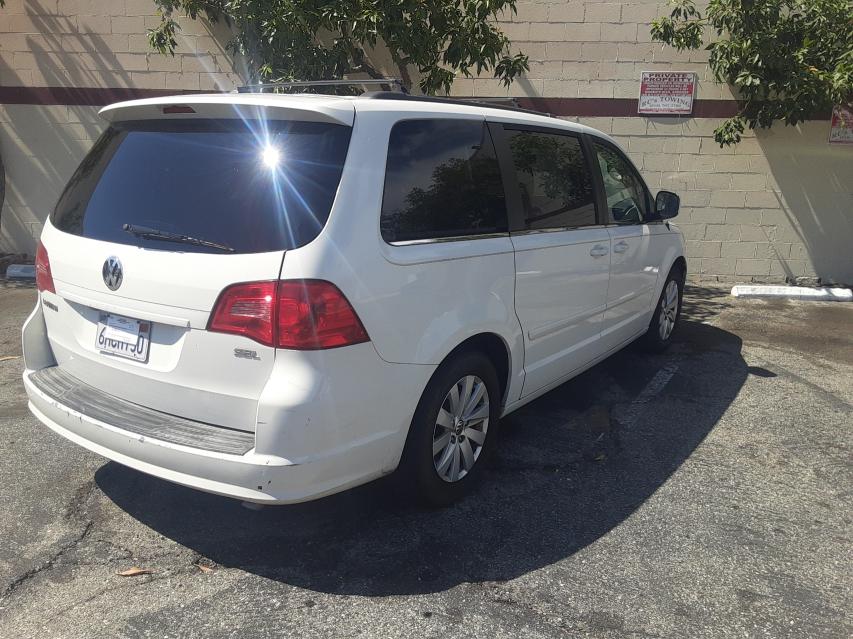 Photo 3 VIN: 2C4RVACG0CR294145 - VOLKSWAGEN ROUTAN 