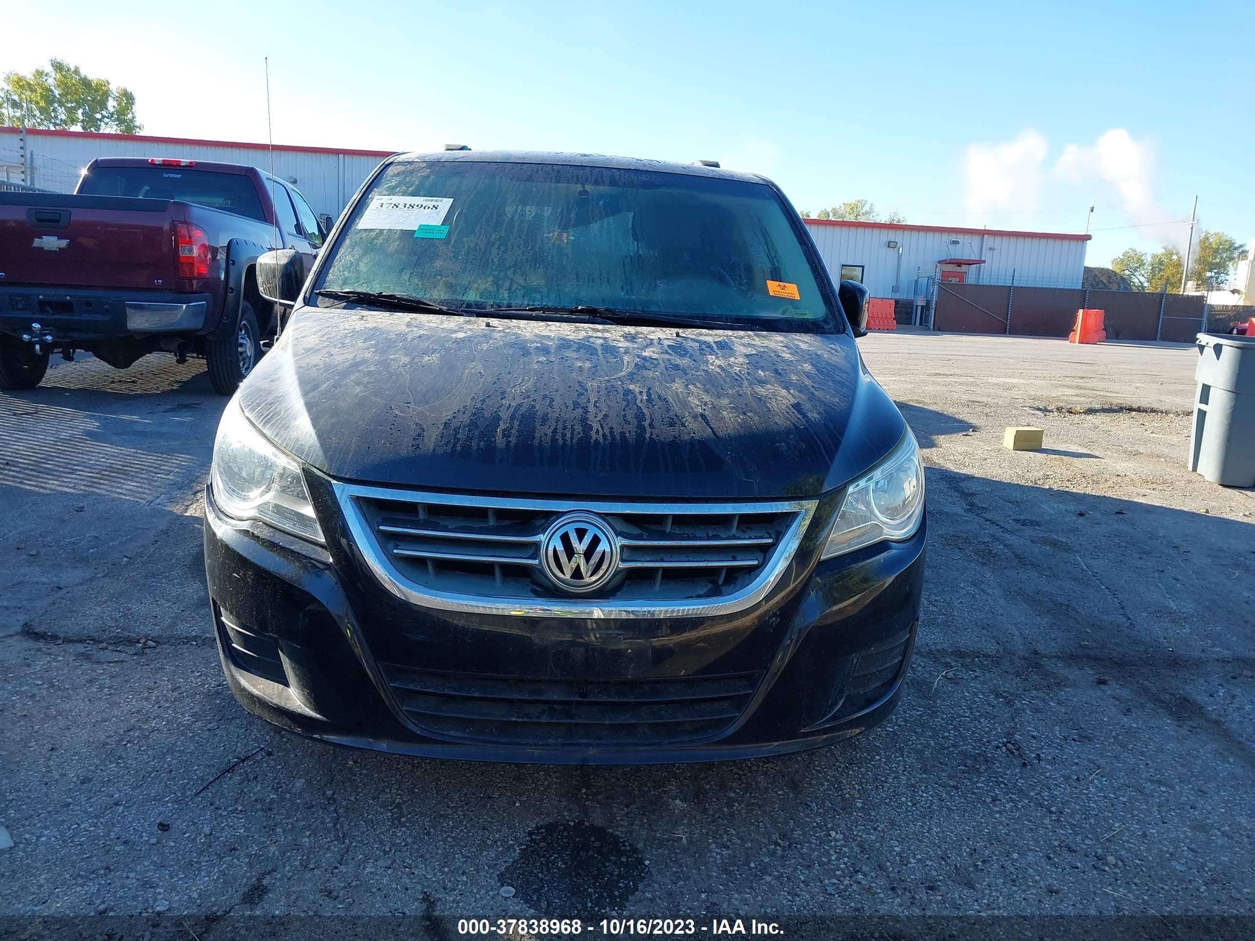 Photo 5 VIN: 2C4RVACG1CR391435 - VOLKSWAGEN ROUTAN 