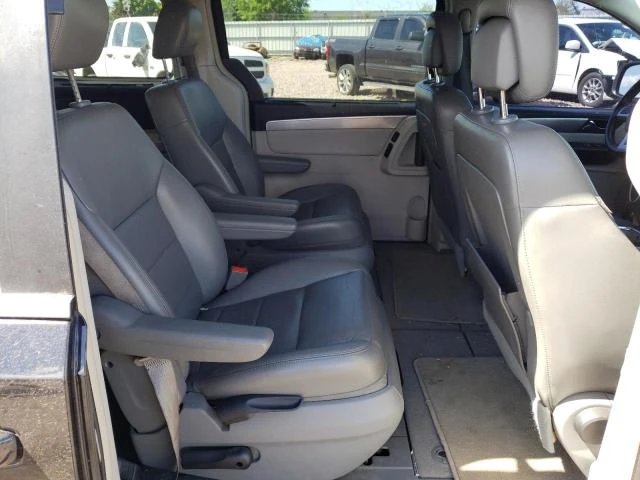 Photo 10 VIN: 2C4RVACG3CR152114 - VOLKSWAGEN ROUTAN SEL 