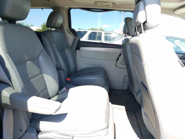 Photo 5 VIN: 2C4RVACG7CR152097 - VOLKSWAGEN ROUTAN SEL 